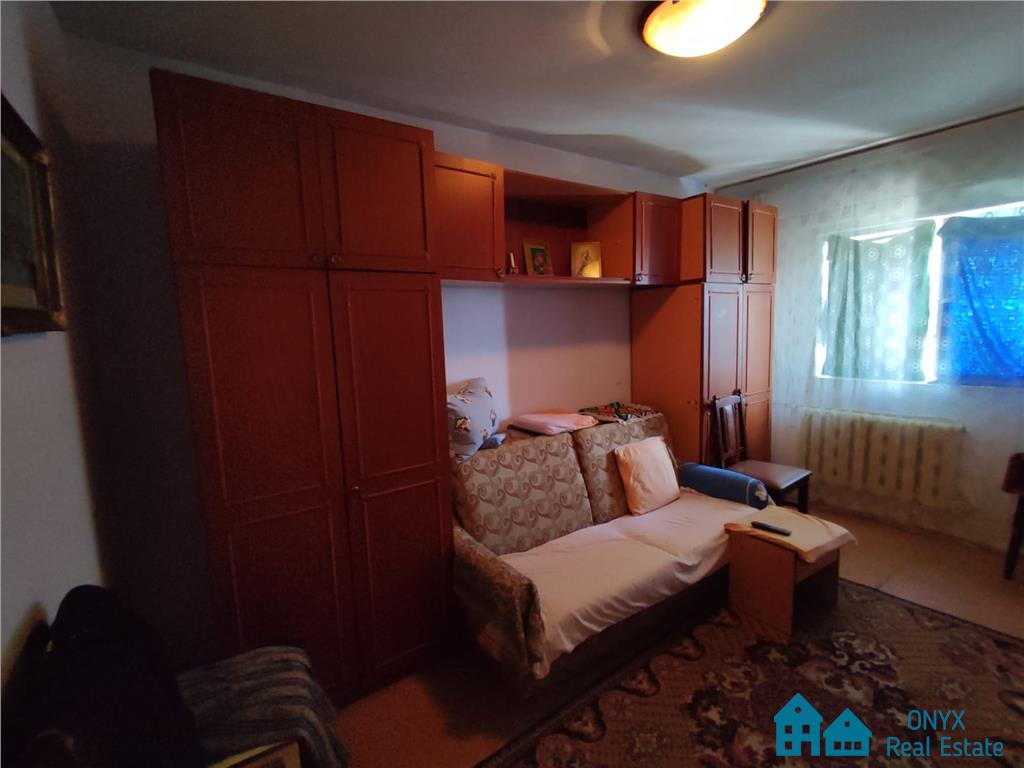 Apartament 4 camere, 93mp, Alexandru Cel Bun, 76.000euro