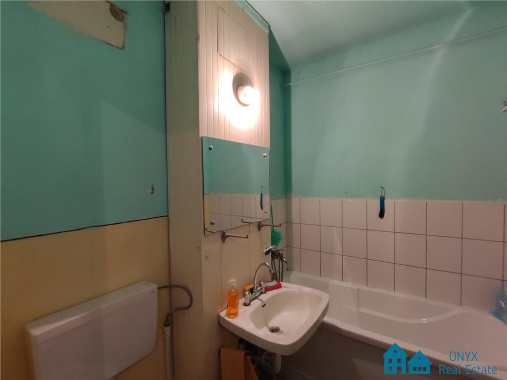 Apartament 4 camere, 93mp, Alexandru Cel Bun, 80.000euro