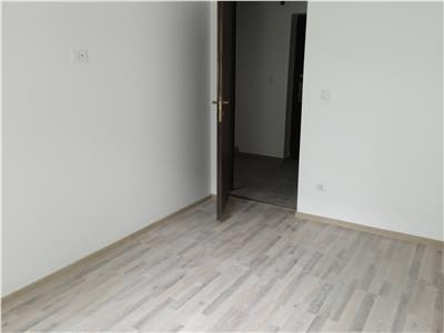Apartament 3 camere, bloc fara risc, Podu Ros  75.000euro