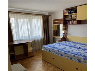 Apartament 2 camere, etaj 3, Podu Ros  70.700 euro