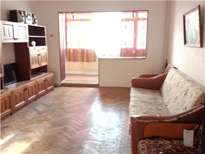 Apartament 2 camere, decomandat, complet mobilat, Tătărași - 65.000 euro