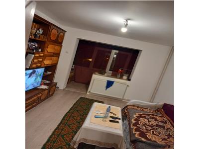 Apartament 2 camere, decomandat, etaj 1, Podu Ros - 60.000 euro