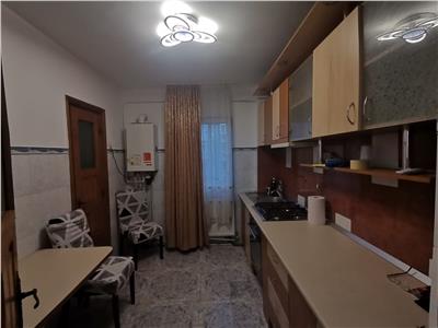 Apartament 2 camere, etaj 1, Nicolina Cug  320 euro