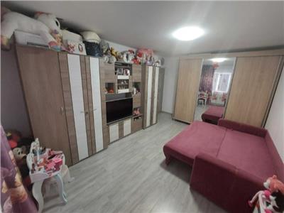 Apartament 1 camera, decomandat, Nicolina prima statie  50.000 euro