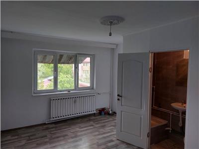 Camera de Camin Baza 3, etaj intermediar, 18200 Euro