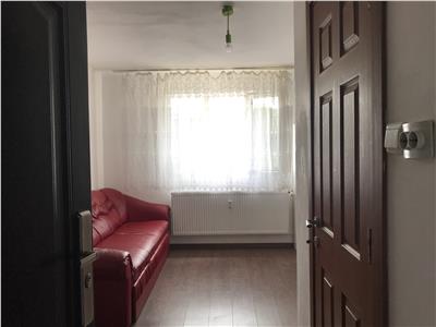 Camera cu baie proprie, zona Poitiers Frumoasa - 17.000 euro
