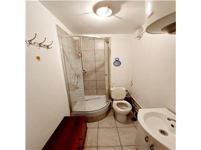 Camera de camin cu baie, in Frumoasa, 15.500 euro
