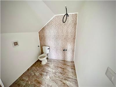 Casa Holboca, 5 cam, 2 bai, la doar 8km de Ia?i  115.000 euro