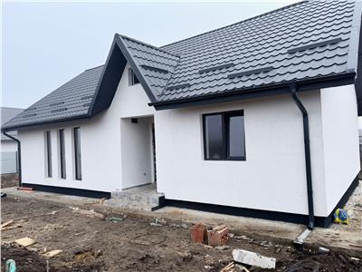 Casa Holboca, 5 cam, 2 bai, la doar 8km de Ia?i  115.000 euro