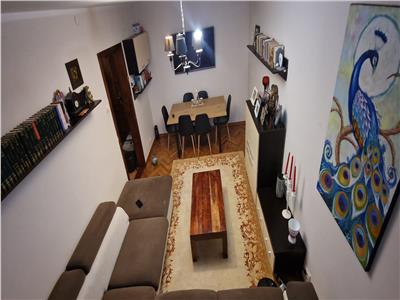 Apartament 3 camere Decomandat , zona Podu Ros, '72 mp- 99.000 EURO