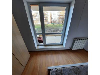 Apartament 2 camere semidecomandat, zona Tatarasi, 63.000 Euro.
