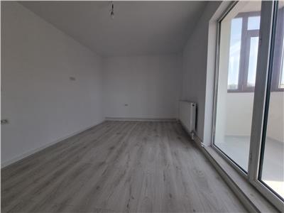 Apartament 3 camere, renovat recent, 54mp, zona Pacurari 88.500 Euro.