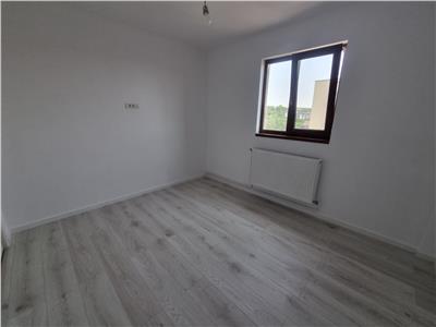 Apartament 3 camere, renovat recent, 54mp, zona Pacurari 88.500 Euro.
