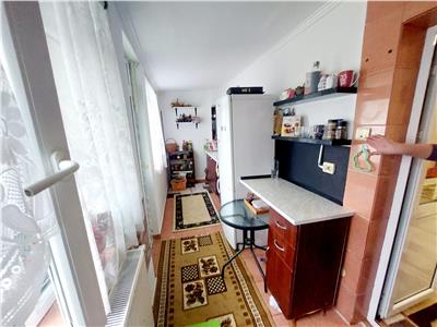 Apartament 2 camere decomandat, Nicolina Clopotari  83.000 euro