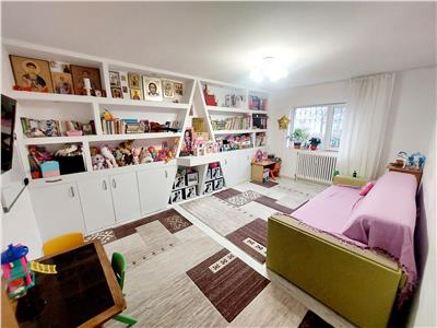 Apartament 2 camere decomandat, Nicolina Clopotari - 83.000 euro