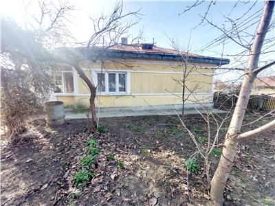 Casa bătrânească Aroneanu, 1000 mp teren  125.000 euro