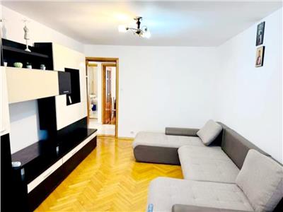 Apartament 2 camere, decomandat, Nicolina Cug - 84.000 euro negociabil