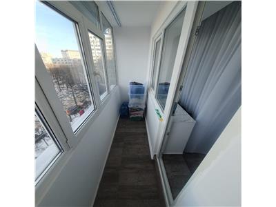 Apartament 3 camere decomandat, 2 balcoane, Podu Ros bulevard, 65mp  85.000 euro neg.