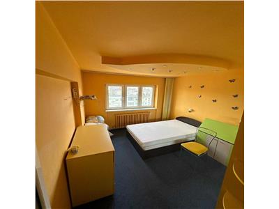 Apartament 2 camere, decomandat, etaj intermediar, 87.000 euro neg.