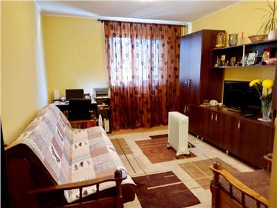 Apartament 3 camere Podu Rosbulevard, etaj 3, fără risc,  95.000 euro