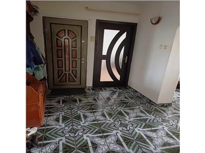 Apart. 3 cam.,D., 2 balc., etaj 4 cu POD, NicolinaCug, 92.000 euro neg