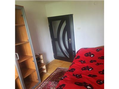 Apart. 3 cam.,D., 2 balc., etaj 4 cu POD, NicolinaCug, 92.000 euro neg