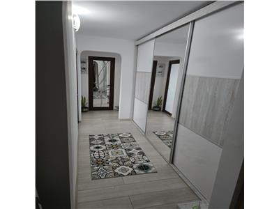 Apartament cu 3 camere decomandat,Alexandru cel Bun, 125000 euro neg