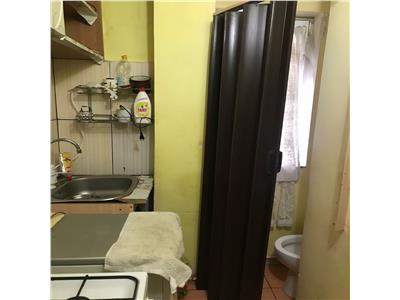 Garsoniera, Podu RosCasa Sindicatelor, etaj interm., 28.500 EURO NEG