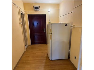 Apart 1 cam., D, Podu RosCantemir, et. interm., liber, 41.800 EURO