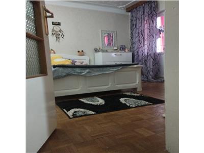 Apart. 2cam, SD, 55mp, 2 balc., Podu Ros, 70.000 EURO NEG