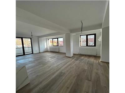 Apartament 4 camere Sararie - Copou, etaj 1