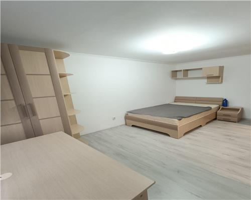 Garsoniera, renovata, etaj interm., mob-utilata, Jumbo, 33.500 euro neg