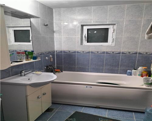 Apartament 3 camere, etaj 2, bloc 1986, Tomesti  85.000 euro