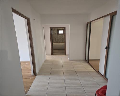 NicolinaCUG, Apt. 4cam.D,  90mp, 2 balc., 2 bai, bl. 1987, 131.500 EURO NEG