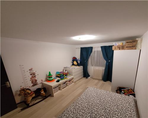 Apart. 3 cam., D, 2 balcoane, Dacia, 99.500 EURO NEG