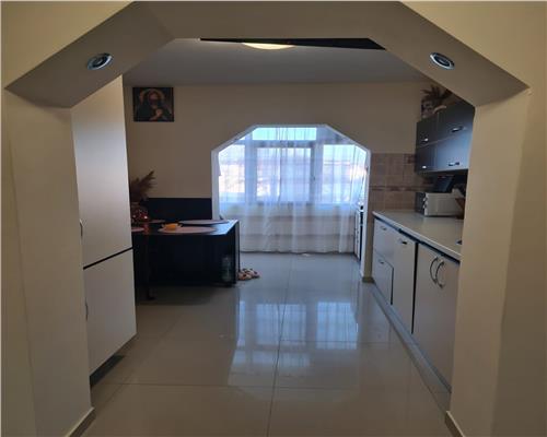 Apart. 3 cam., D, 2 balcoane, Dacia, 99.500 EURO NEG
