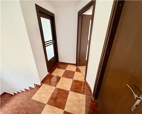 Casa Individuala, Hlincea, 650mp teren  135.000 euro