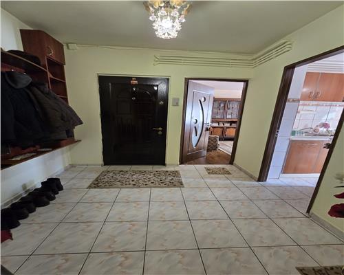 NICOLINALIDLPrima statie, Apt.3cam.D, CT, BL.1982, 108.000 EURO NEG