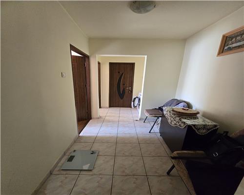 NICOLINALIDLPrima statie, Apt.3cam.D, CT, BL.1982, 108.000 EURO NEG