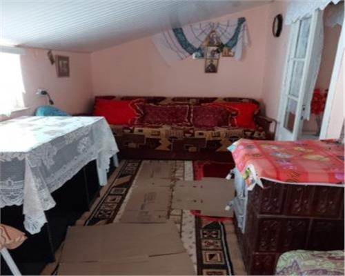 Casa Iasi  Cozia, iesire din Tomesti + 900 mp teren