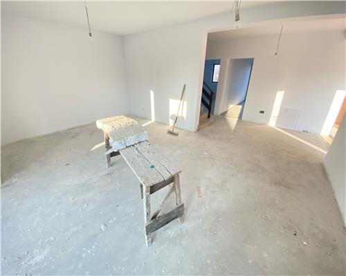Casa Miroslava  Valea Ursului 5 c / 480 mp teren