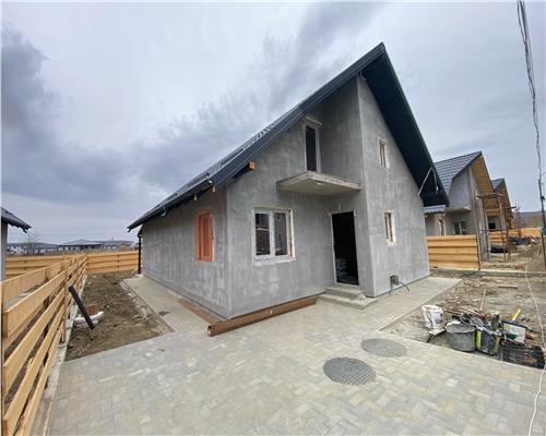Casa Lunca Cetatuii Ciurea , placa de beton,  P + M