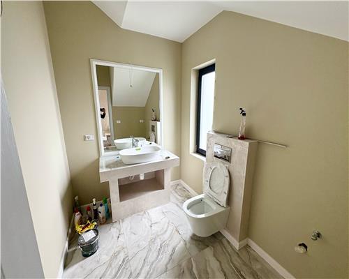 Casa Individuala Visan, 5 camere, 2 bai, beci, intabulat?  168.000 euro