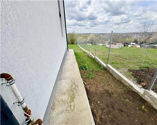 Casa Individuala Visan, 5 camere,  2 bai, 475mp teren  185.000 euro