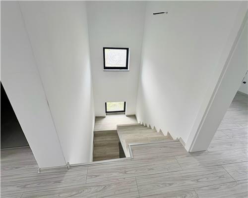 Casa Individuala Visan, 5 camere,  2 bai, 475mp teren  185.000 euro