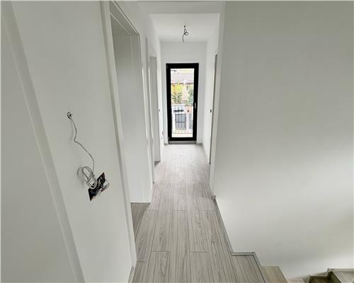 Casa Individuala Visan, 5 camere,  2 bai, 475mp teren  185.000 euro