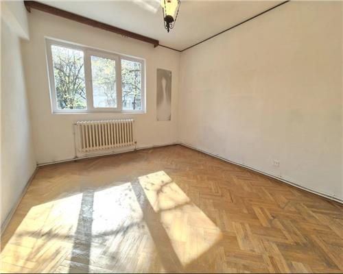 Podu Ros, bl fara risc, Apt 3 cam., etaj 1, 104.000 EURO NEG