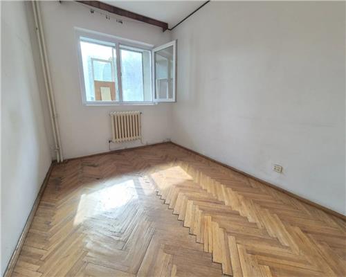 Podu Ros, bl fara risc, Apt 3 cam., etaj 1, 104.000 EURO NEG