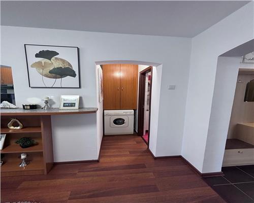 Podu Ros, Apart. 3 cam, renovat, mobilatutilat, 105.000 EURO NEG