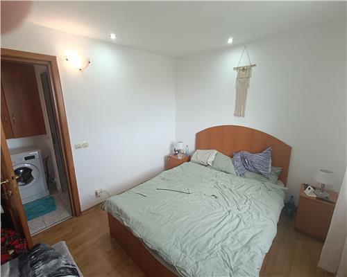 Apart 2 cam, imbunatatit,, bl. 1983, Podu Ros, 72.000 EURO NEG